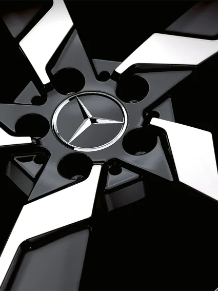 Mercedes-Benz Rim Close-Up
