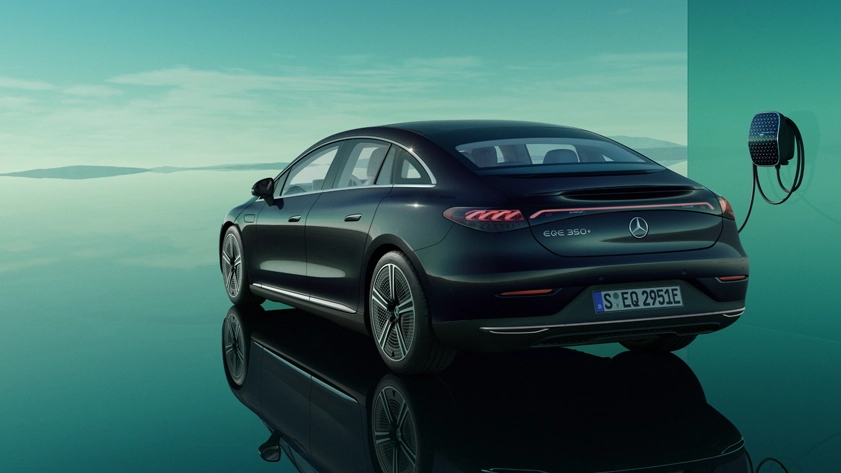 Eqe Sedan Charging 841X473
